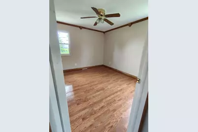 1036 Avenue E, Rochelle, IL 61068 - Photo 7