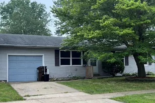 1036 Avenue E, Rochelle, IL 61068 - Photo 1