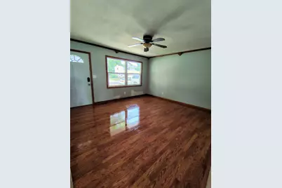 1036 Avenue E, Rochelle, IL 61068 - Photo 5