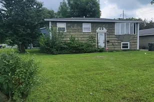 190 Boulder Hill Pass, Montgomery, IL 60538 - Photo 3