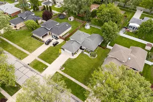 9S215 Florence Ave, Downers Grove, IL 60516 - Photo 29