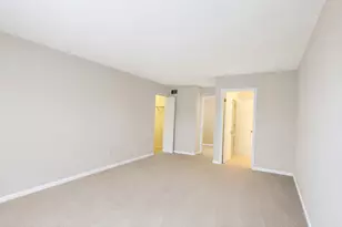 58 Rolling Oaks Rd, Sugar Grove, IL 60554 - Photo 11