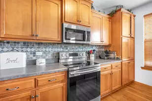 15484 Ridgefield Dr, Manhattan, IL 60442 - Photo 9