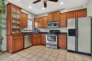 1160 S Heritage Dr, Diamond, IL 60416 - Photo 5