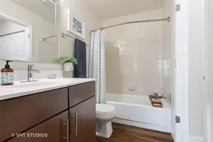 53 Kensington Cir, Wheaton, IL 60189 - Photo 25
