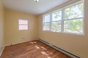 6515 N Maplewood Ave, Chicago, IL 60645 - Photo 19