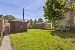 6515 N Maplewood Ave, Chicago, IL 60645 - Photo 3