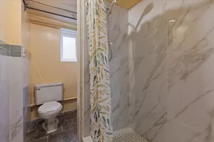6515 N Maplewood Ave, Chicago, IL 60645 - Photo 27