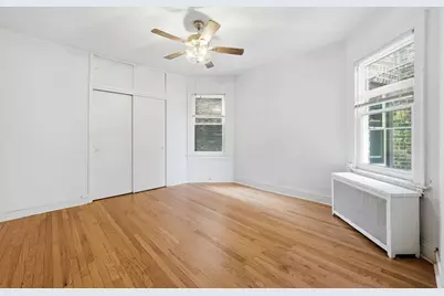 7806 S Cregier Avenue, Chicago, IL 60649 - Photo 11