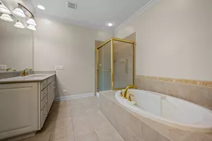 130 S Bradford Ct, Lake Forest, IL 60045 - Photo 17