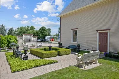 325 N State Street, Marengo, IL 60152 - Photo 33