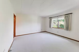 1365 Ashland Ave, Des Plaines, IL 60016 - Photo 17
