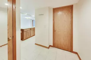 1365 Ashland Ave, Des Plaines, IL 60016 - Photo 7