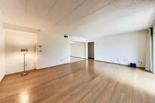 1365 Ashland Ave, Des Plaines, IL 60016 - Photo 11