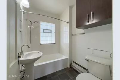 216 Wilcox Avenue, Elgin, IL 60123 - Photo 13