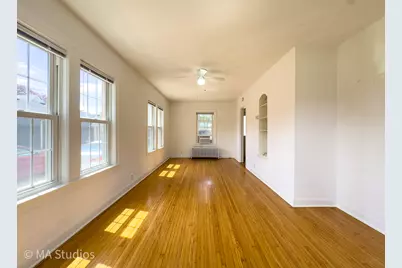 216 Wilcox Avenue, Elgin, IL 60123 - Photo 5
