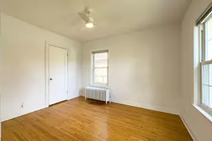 216 Wilcox Ave, Elgin, IL 60123 - Photo 11