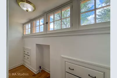 216 Wilcox Avenue, Elgin, IL 60123 - Photo 15