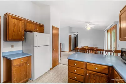 285 E Legner Street, Leland, IL 60531 - Photo 7