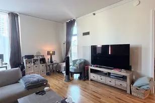 170 W Polk St, Chicago, IL 60605 - Photo 3