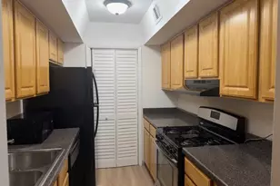1756 Fayette Walk, Hoffman Estates, IL 60169 - Photo 9