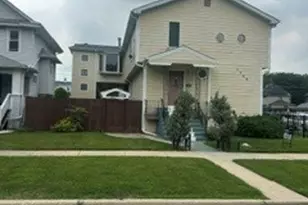 1700 S 7th Ave, Maywood, IL 60153 - Photo 1