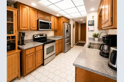 1380 Oakwood Avenue #204, Des Plaines, IL 60016 - Photo 5