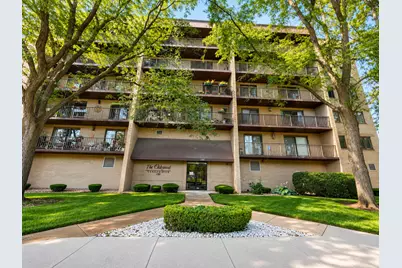 1380 Oakwood Avenue #204, Des Plaines, IL 60016 - Photo 1