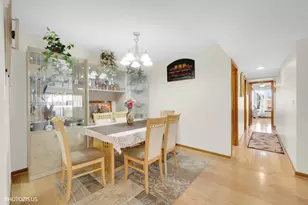 1380 Oakwood Ave, Des Plaines, IL 60016 - Photo 15