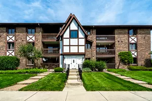 10251 Major Ave, Oak Lawn, IL 60453 - Photo 1