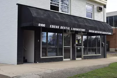 8100 W Oakton Street #205, Niles, IL 60714 - Photo 1