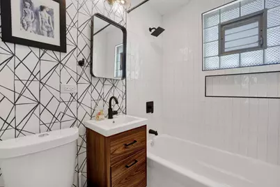 5845 W Cornelia Avenue, Chicago, IL 60634 - Photo 13