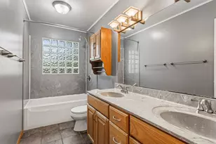 1906 Crescent Dr, Champaign, IL 61821 - Photo 23