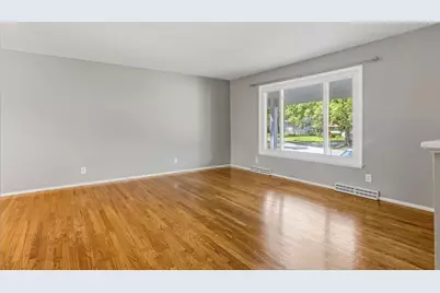 1906 Crescent Drive, Champaign, IL 61821 - Photo 9
