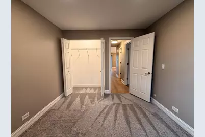 82 Holmes Way #X2, Schaumburg, IL 60193 - Photo 9