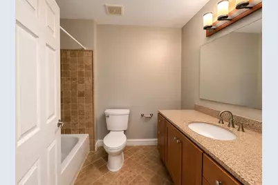 82 Holmes Way #X2, Schaumburg, IL 60193 - Photo 13