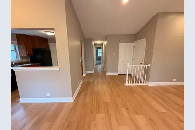82 Holmes Way #X2, Schaumburg, IL 60193 - Photo 5