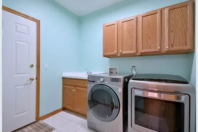 753 N Willow Road, Elmhurst, IL 60126 - Photo 9