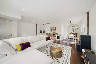 4605 N Harding Ave, Chicago, IL 60625 - Photo 3