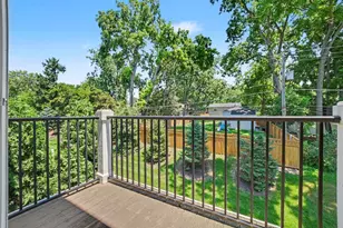 2492 Huntleigh Ln, Woodridge, IL 60517 - Photo 11