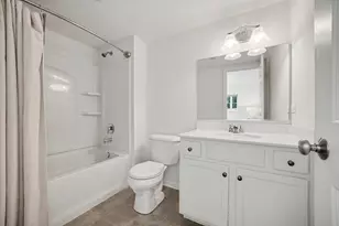 2492 Huntleigh Ln, Woodridge, IL 60517 - Photo 19