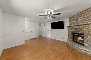 61 Eastfield Rd, Montgomery, IL 60538 - Photo 7