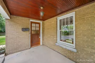 320 Allen Ave, West Chicago, IL 60185 - Photo 3