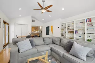 6048 N Landers Ave, Chicago, IL 60646 - Photo 9