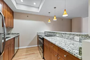 680 N Lake Shore Dr, Chicago, IL 60611 - Photo 3