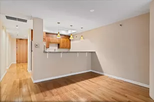 680 N Lake Shore Dr, Chicago, IL 60611 - Photo 5