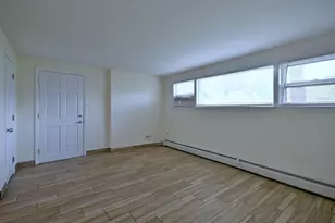 2033 N 74th Ave, Elmwood Park, IL 60707 - Photo 5