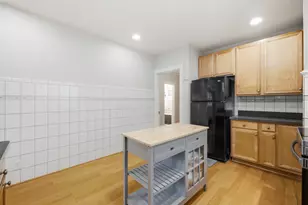 6542 N Maplewood Ave, Chicago, IL 60645 - Photo 13