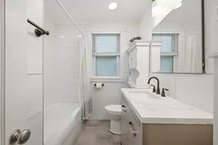 6542 N Maplewood Ave, Chicago, IL 60645 - Photo 23
