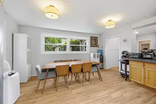 6542 N Maplewood Ave, Chicago, IL 60645 - Photo 11